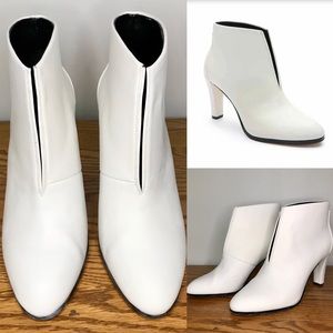 tahari meredith bootie